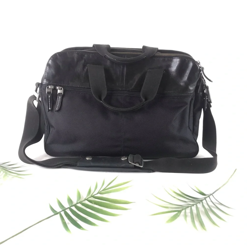 TUMI BLACK LEATHER NYLON BRIEF CASE LAPTOP COMPUTER MESSENGER CROSSBODY BAG